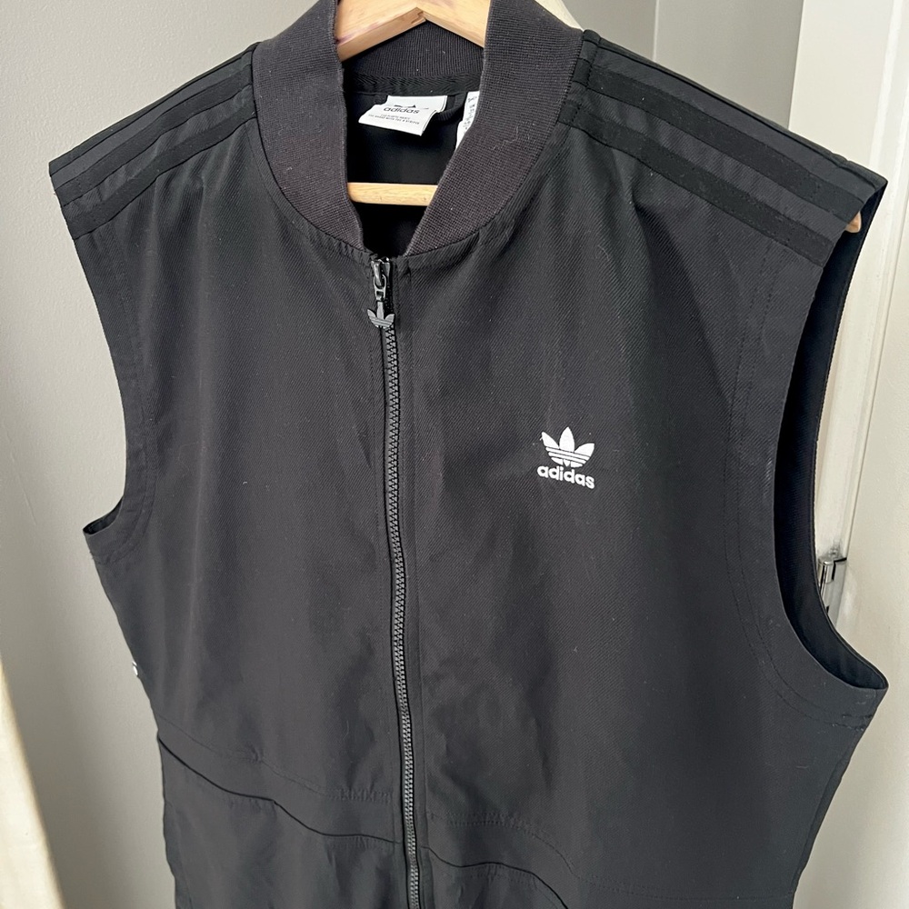 Adidas Black Zip-Up sleeveless jumpsuit with Logo - Picture 2 of 9